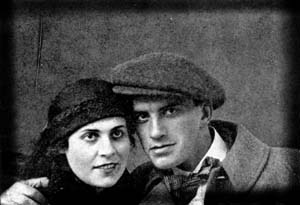1915. Маяковский и Лиля Брик 