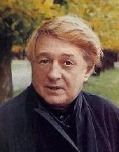 Роман Григорьевич Виктюк родился во Львове в 1936 году