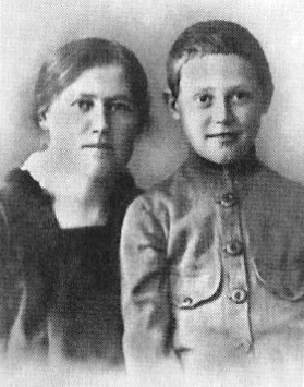 Селихова-Целикова Надежда Георгиевна с сыном - Вадимом Михайловичем Кожевниковым