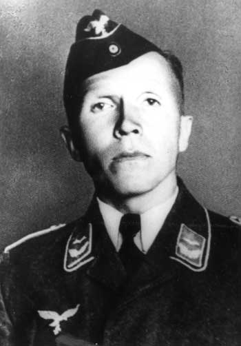 1942. Николай Николай Кузнецов в форме лётчика люфтваффе