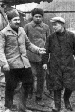 Лазарь Моисеевич Каганович и Никита Сергеевич Хрущёв на строительстве московского метро